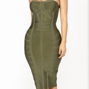 💫NWT Give Me A Hint Bandage Dress- Fashion Nova